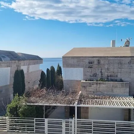 Apartment Sunny Sky Punta Skala, View, 75 M To The